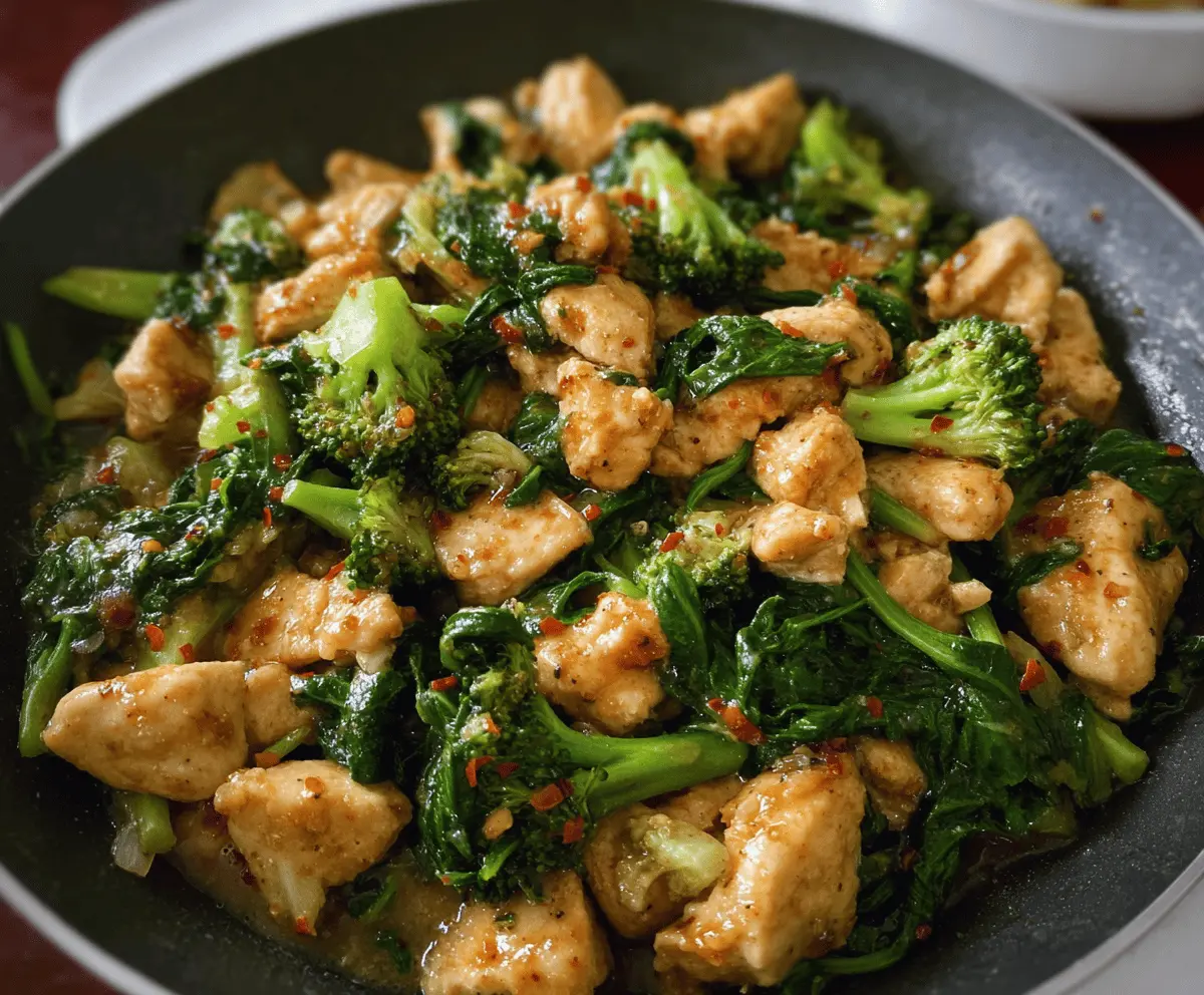 Easy Garlic Chicken with Broccoli and Spinach Recipe
